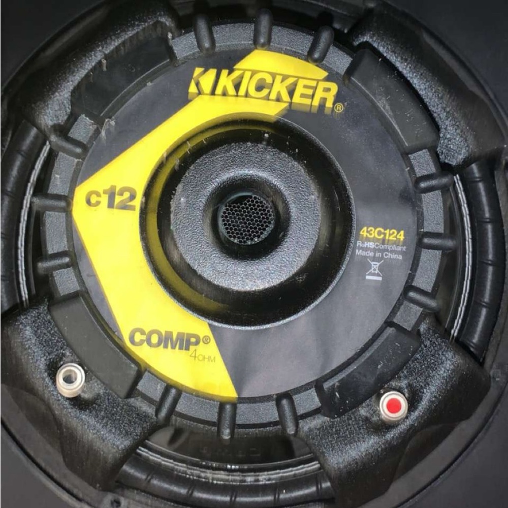 2 Kicker comp C12 - Picture 2 of 7